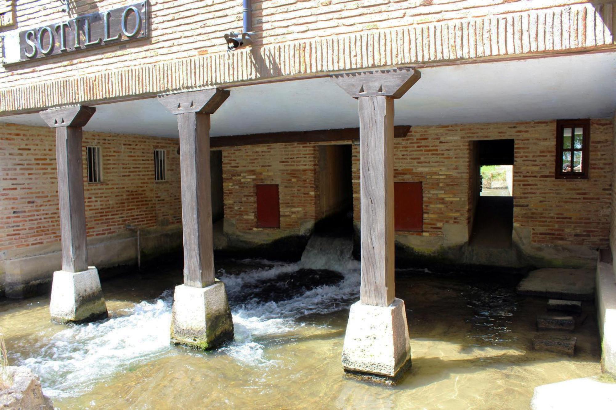 Molino El Sotillo Vila Saldaña Exterior foto
